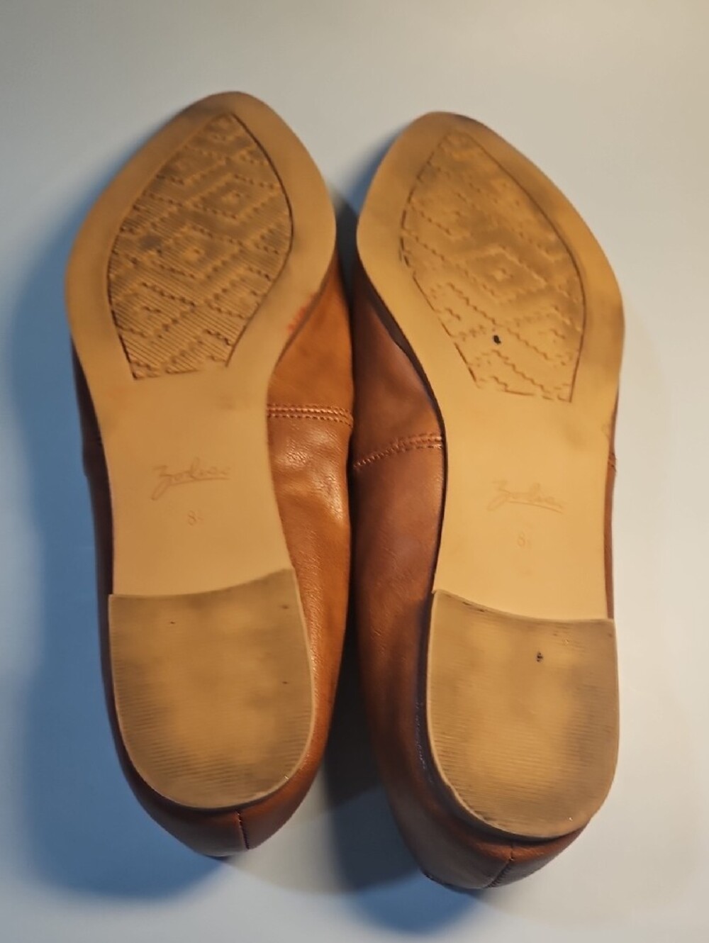 Zodiac Women's Tan Pointed-Toe Leather Flats Bin 12 - Picture 6 of 6